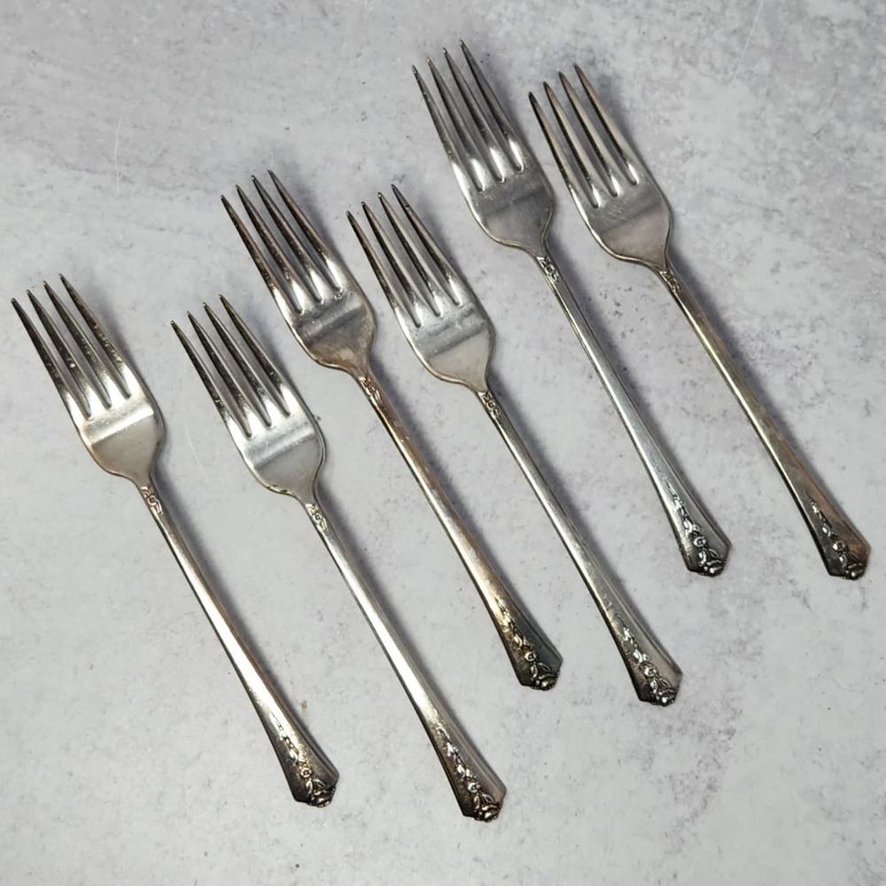 6 Vintage Spring Garden Silverplate Dinner‎ Forks (1949) International Silver